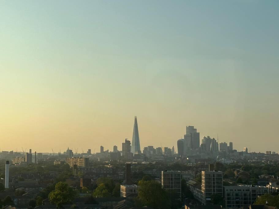3 Bed Sky Apartment Se15 Peckham London Exterior photo