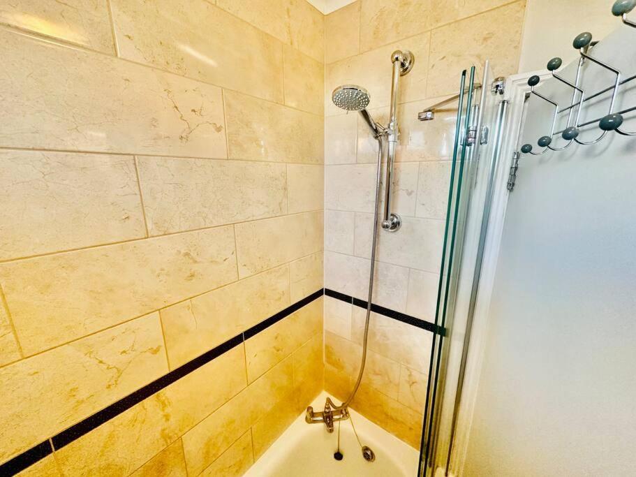 3 Bed Sky Apartment Se15 Peckham London Exterior photo